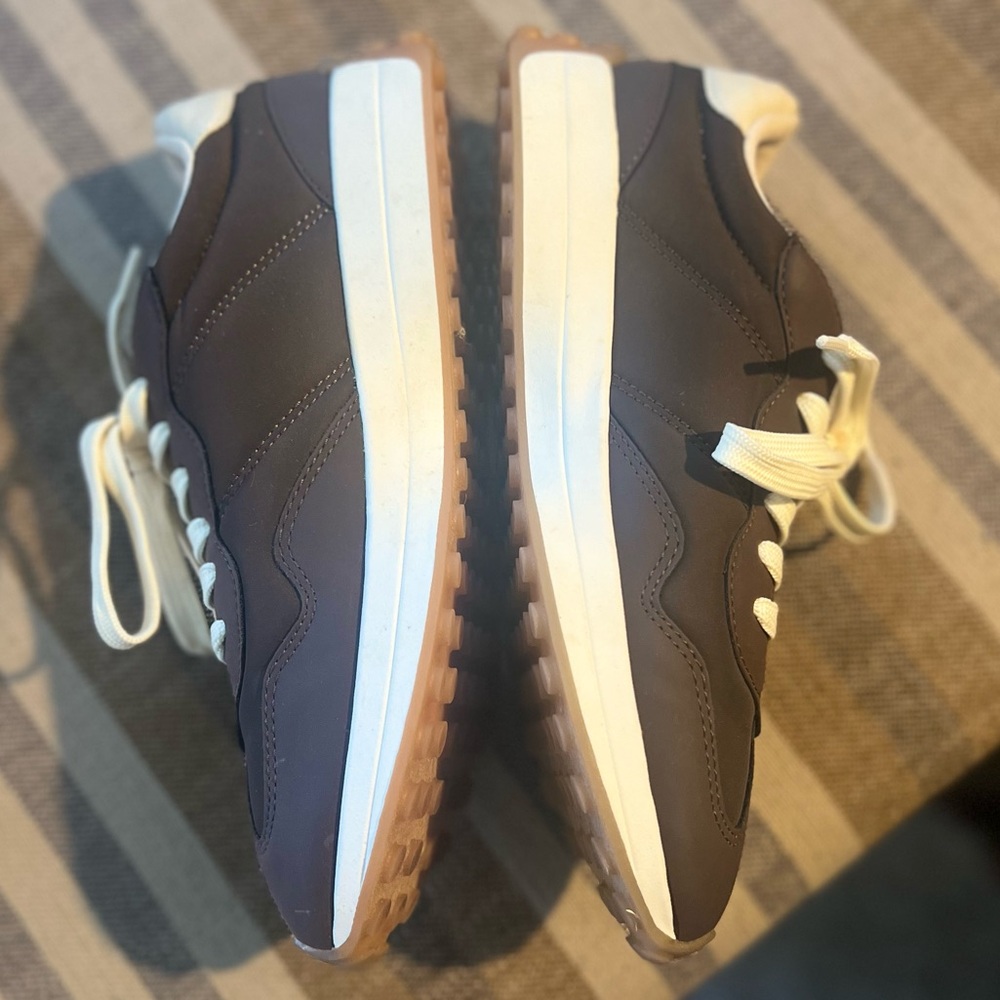 Like New! The Drop Andy Sneaker - Picture 13 of 16